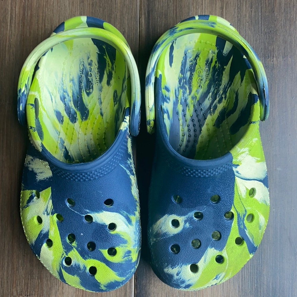 Crocs Navy & Green